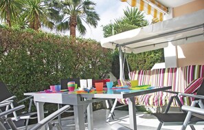 Outdoor dining - Cozy apartment in Guardamar del Segura (Guardamar del Segura)