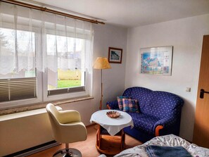 Unclassified image, 5 of 16, button