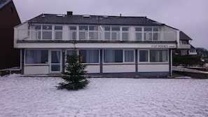 Esterni