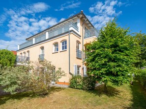 Esterni