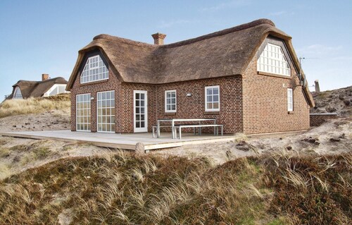 Beach front home in Harboøre with sauna