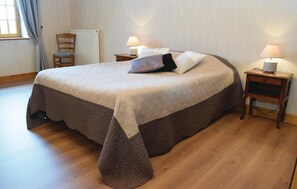 3 chambres, lit parapluie, Wi-Fi gratuit, draps fournis