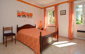 3 Schlafzimmer, Reisekinderbett, kostenloses WLAN, Bettwäsche