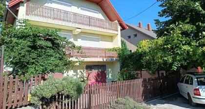 Huoneisto rauhallisella paikalla