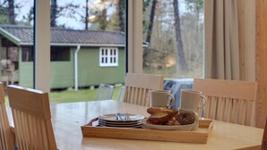 Dining - 3 bedroom beach front home in Højby (Højby)