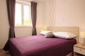 2 bedrooms, internet