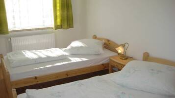 2 soverom, reiseseng for barn, wi-fi og sengetøy