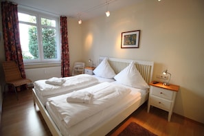 3 Schlafzimmer, Reisekinderbett, WLAN