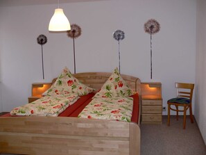 4 bedrooms, WiFi