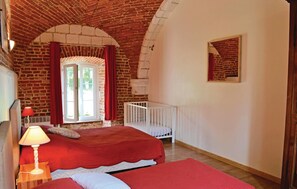2 slaapkamers, reisbedje, gratis wifi, beddengoed