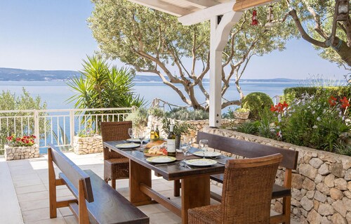 Nice home in Krilo Jesenice