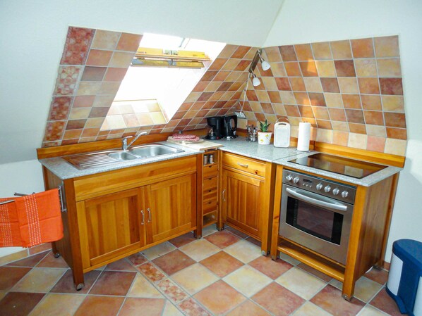 Fridge, microwave, oven