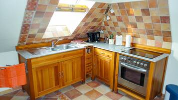 Kühlschrank, Mikrowelle, Ofen