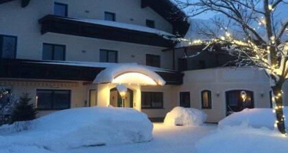 FW II - Pension ANNA, Apartments & Comfort Rooms ***