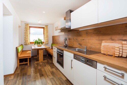 FW II - Pension ANNA, Apartments & Comfort Rooms ***