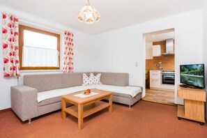 TV - FW II - Pension ANNA, Apartments & Comfort Rooms *** (Keuschen)
