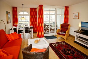 TV - (168/3) 2-room apartment - west side - apartment house Atlantic (Kühlungsborn)