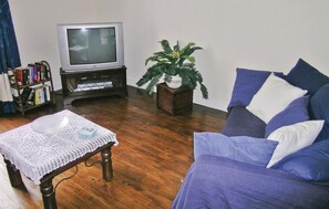 TV, DVD player