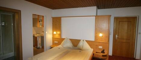 1 habitación, wifi y ropa de cama