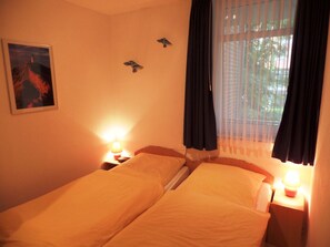 2 bedrooms, iron/ironing board, travel cot, WiFi