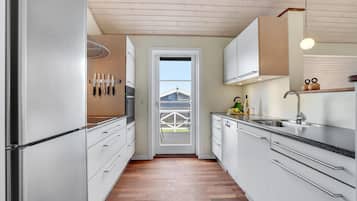 Kühlschrank, Herdplatte, Geschirrspüler