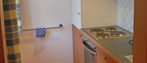 Kühlschrank, Mikrowelle, Ofen