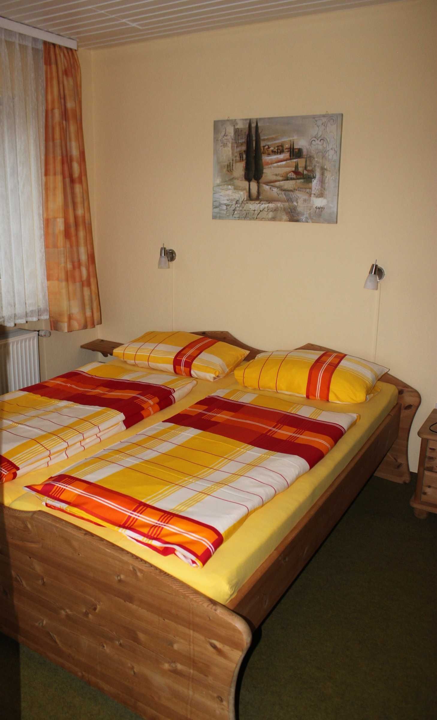 2 間睡房、可攜式嬰兒床、Wi-Fi、床單