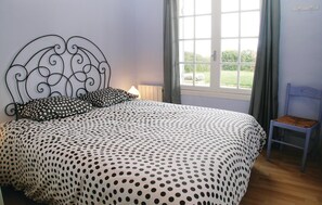 2 chambres, lit parapluie, Wi-Fi gratuit, draps fournis