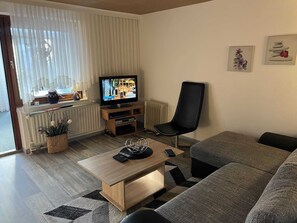 TV - Vacation cottage Schnell (Friedrichskoog)