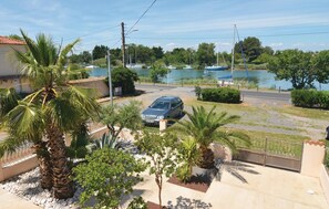 Property grounds - Nice home in Le Grau d'Agde (Le Grau d'Agde)