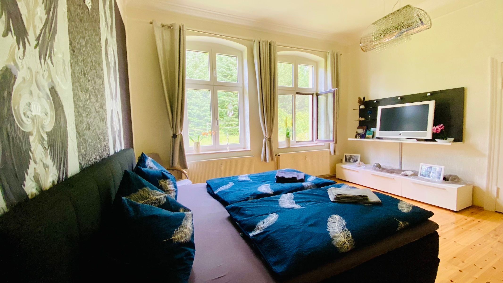 1 bedroom, WiFi, bed sheets