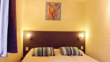 2 bedrooms, travel cot, free WiFi