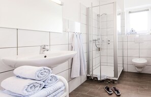 Haartrockner, Handtücher