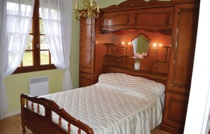 2 habitaciones, cuna de viaje, wifi gratis y ropa de cama