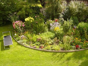 Property grounds - Luzies Hus - Holiday cottage (Kröslin)