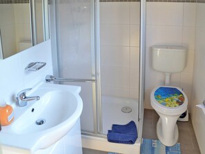 Unclassified image, 4 of 11, button