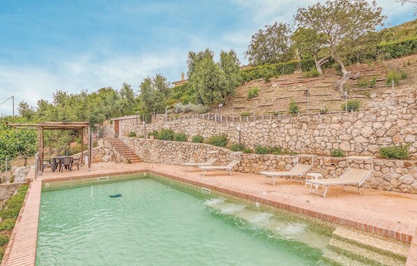 Pool - Gorgeous home in Sperlonga -LT- (Sperlonga -LT-)