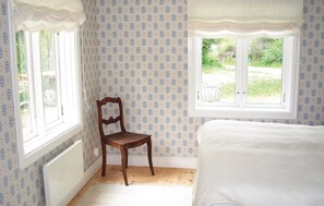 2 Schlafzimmer, Reisekinderbett, WLAN, Bettwäsche
