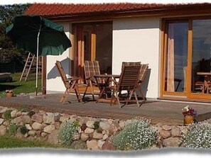 Outdoor dining - Apartment 1, ground floor, 2 rooms, Loddin - Fewos Wangemann Achterwasserblick (Loddin)