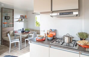 Dining - Stunning home in Hvide Sande with WiFi (Hvide Sande)