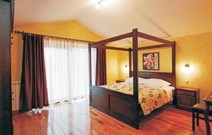5 Schlafzimmer, Zimmersafe, Reisekinderbett, kostenloses WLAN