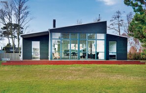 Exterior - Awesome home in Juelsminde with kitchen (Juelsminde)