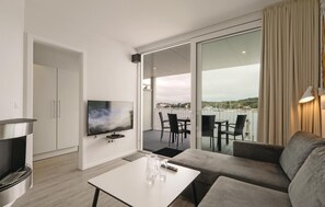 Fernseher, Kamin
