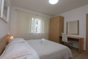 3 bedrooms, internet