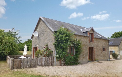 2 bedroom nice home in Brucheville