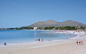 Playa en los alrededores y pesca 
