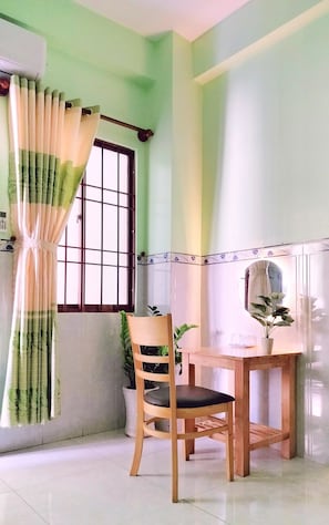 Double Room | In-room dining - Thai Quang Hotel (Ho Chi Minh City)