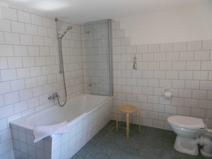 Unclassified image, 2 of 18, button