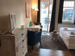 1 habitación, caja de seguridad en la habitación y wifi 
