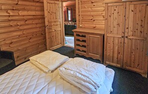 3 bedrooms, travel cot, free WiFi